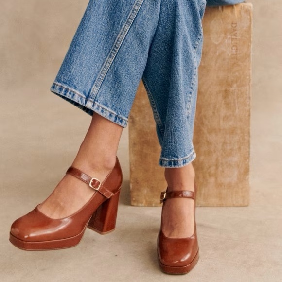 Sezane Shoes - Sezane Brown Leather Mary Jane Platform Pumps